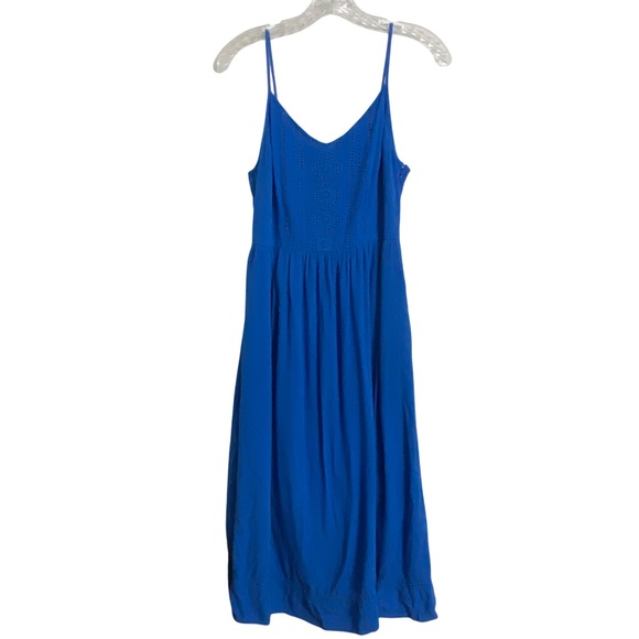 Old Navy Dresses & Skirts - Old Navy Royal Blue Sleeveless Dress Midi Length Eyelet Woman’s Medium